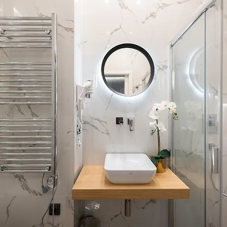 Luxury Cozy Studio In Center Of Prague,ac Apartment *
